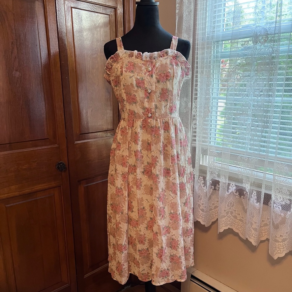 Cottagecore Floral Midi Dress 🌷